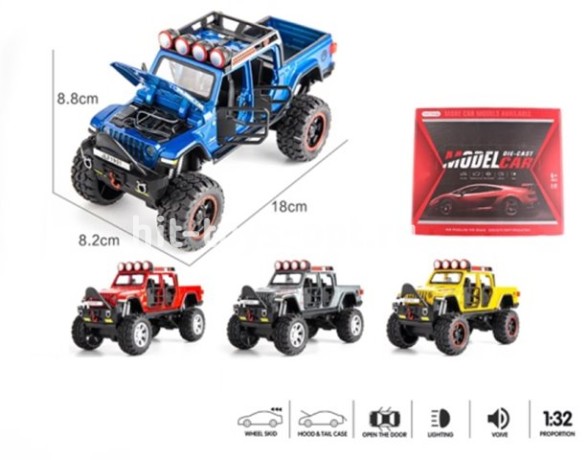 Машина металлическая ДЖИП РУБИКОН 10 в уп, свет+муз 17см, цвета ассорти, цена за шт.