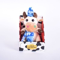 Семья коровкиных бык в шапке и шарфике