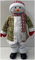 Снеговик 63см в зел костюме с шарфиком в клетку, в пакете 202436