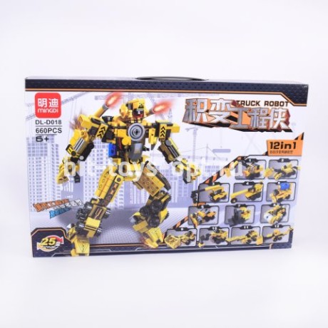 Конструктор трансформер 12 в 1 660 дет.