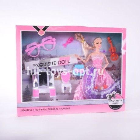 Кукла с туалетным столиком