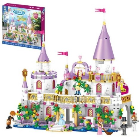 Конструктор Замок Принцессы с прислугой 731 дет